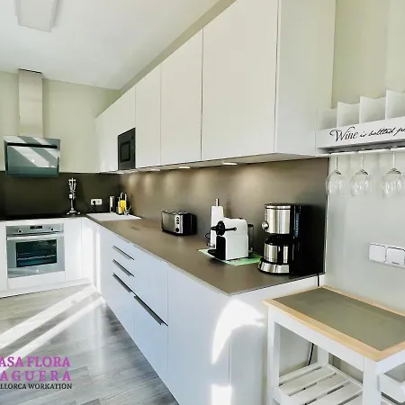 Casa Flora Paguera بيت للعطل باغيرا